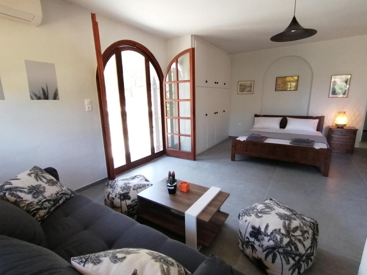 Casadelvilla Private Apartment Portocheli-Kosta Porto Heli Exteriör bild
